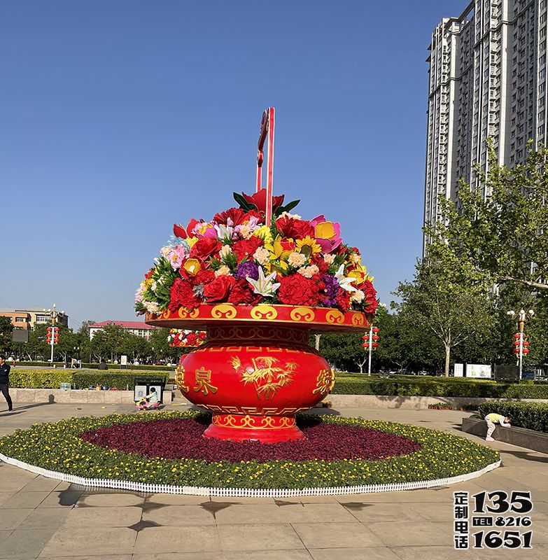天安門廣場門口玻璃鋼彩繪大花籃雕塑 天安門廣場門口玻璃鋼彩繪大花籃雕塑